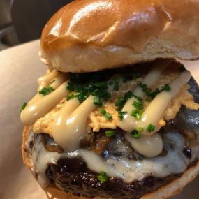 Bild von Aioli Gourmet Burgers - 32nd & Shea