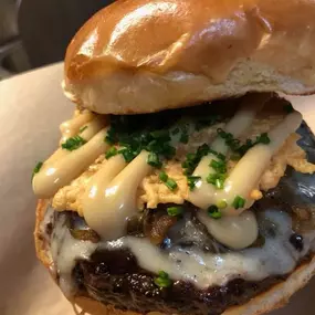 Bild von Aioli Gourmet Burgers - 32nd & Shea