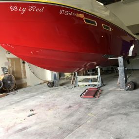 1978 25 foot Sea Ray getting gel coat and fiberglass work done.