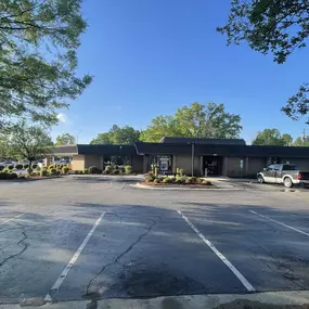 Outside view of the State Employees' Credit Union Smithfield-Bright leaf blvd branch