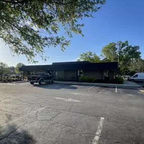 Outside view of the State Employees' Credit Union Smithfield-Bright leaf blvd branch