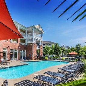 Sparkling Pool at Rose Heights Apartments