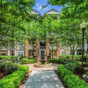 Garden area of Woodfield Glen at Rose Heights Apartments