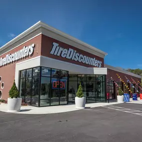 Tire Discounters on 138 Raider Lane in Chattanooga