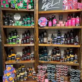 Bild von Lush Cosmetics Woodland Grand Rapids