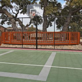 We also have a sports court, a clubroom filled with games and a flat screen TV, and an outdoor grilling area. Book now and get all of these features and more!