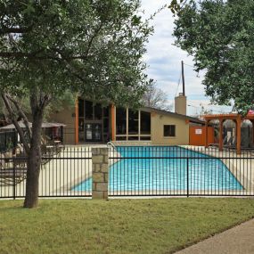 Amenity-Filled Apartments In Austin, TX - Acacia Cliffs