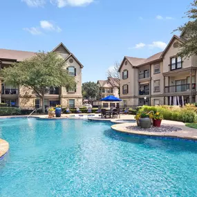 Overview of second pool sundeck