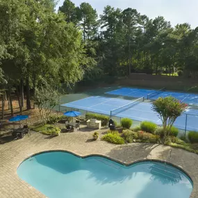 2 onsite tennis courts at Camden Touchstone in Charlotte, NC