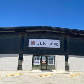 LL Flooring #1287 Selma | 15403 Interstate 35 North | Storefront