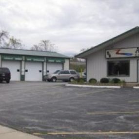 Bild von CDE Collision Center-Washington St.