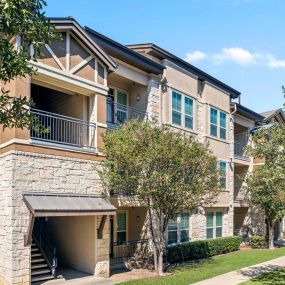 Building exterior at Camden La Frontera