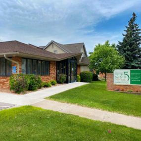Fifth Avenue Dental is located in Anoka, Minnesota. Call to schedule with us today!