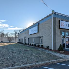 LL Flooring #1242 Hillsborough | 6 Old Camplain Road | Storefront