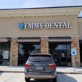 Dental Clinic Office in Cypress, TX
