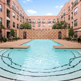 Resort-style pool with fountains at Camden Plaza Apartments in Houston, TX