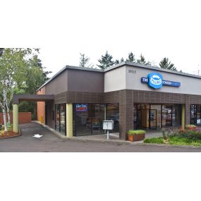 The Filling Station Pet Supplies is a locally owned family operated business in Portland - OR. We are a one-stop pet store offering a personalized customer experience to every visitor that walks through our door.