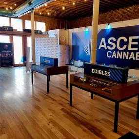 Bild von Ascend Cannabis Outlet - Chicago Logan Square