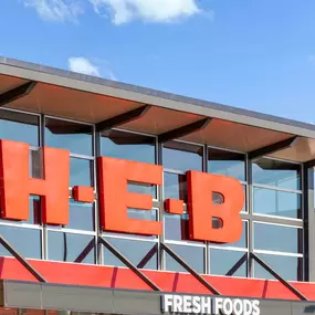 HEB grocery store close to Camden Huntingdon