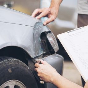 Reclamar-indemnizaciones-derivadas-de-un-accidente-de-trafico.jpg