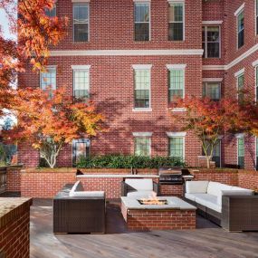 Outdoor lounge at the towers with barbeque and outdoor kitchen area