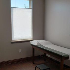 Pure Medicine - Frisco, TX - Interior Exam Room