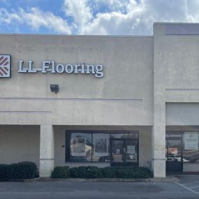 LL Flooring #1157 Mobile | 3725 Airport Blvd. | Storefront