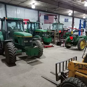 Ready to assistance with your tractor repair and maintenance.