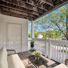 Balcony at Camden Lake Pine