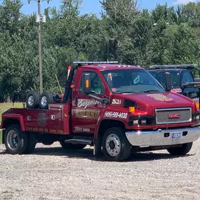 We provide medium duty towing for box trucks, trucks with utility beds, and other vehicles bigger than a regular passenger car. Call today for all your towing needs.