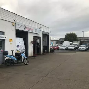 Onestop Motor Engineers Ltd | Stirling Tyres