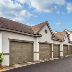 Rentable garages