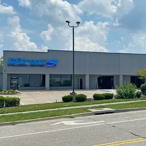 B Street Collision Center - Overland Park