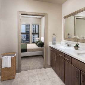 Ensuite bath in F floor plan at Camden Post Oak high-rise apartment homes in Houston, TX