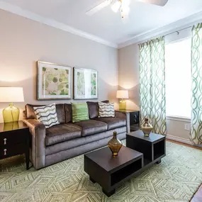 Bild von Aventura on Briar Forest