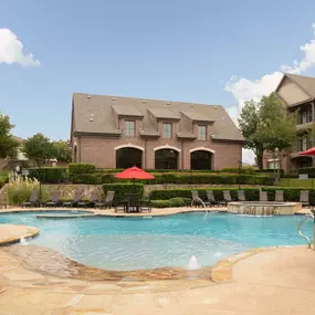 Swimming pool with sundeck and outdoor dining