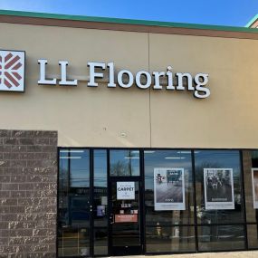LL Flooring #1232 North Haven | 430 Universal Drive North | Storefront