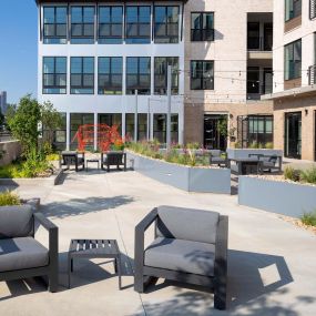 Sculpture courtyard with Rhino sculpture and lounge seating