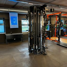 Basic-Fit Enschede Wesselerbrinklaan 24/7 - Free weight zone