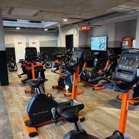 Basic-Fit Enschede Wesselerbrinklaan 24/7 - cardio