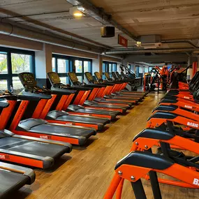 Basic-Fit Enschede Wesselerbrinklaan 24/7 - cardio