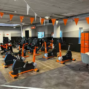 Basic-Fit Enschede Wesselerbrinklaan 24/7 - cardio