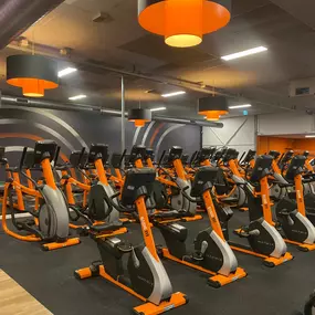 Basic-Fit Spijkenisse A.M. de Jongstraat 24/7 - cardio