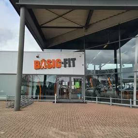 Basic-Fit Brunssum Haefland 24/7 - free weight zone