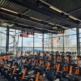 Basic-Fit Brunssum Haefland 24/7 - cardio