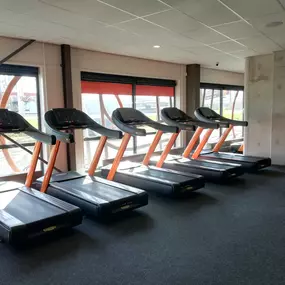 Basic-Fit Almelo Stadionlaan 24/7 - cardio zone