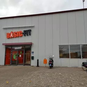 Basic-Fit Hengelo Lansinkesweg 24/7 - entree