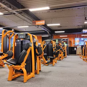 Basic-Fit Eindhoven Vijfkamplaan 24/7 -  strength zone