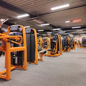 Basic-Fit Eindhoven Vijfkamplaan 24/7 -  strength zone