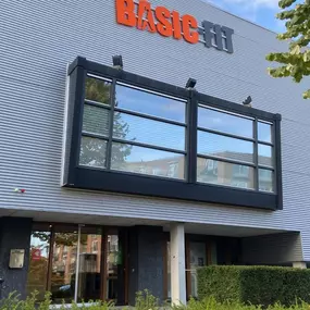 Basic-Fit Apeldoorn Schorpioenstraat 24/7 - ingang